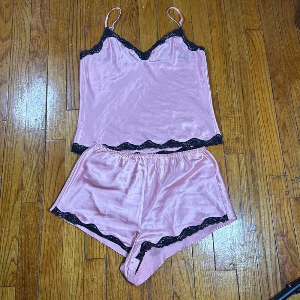 Victoria secret Sleepwear set pink with lace on the edges size Medium